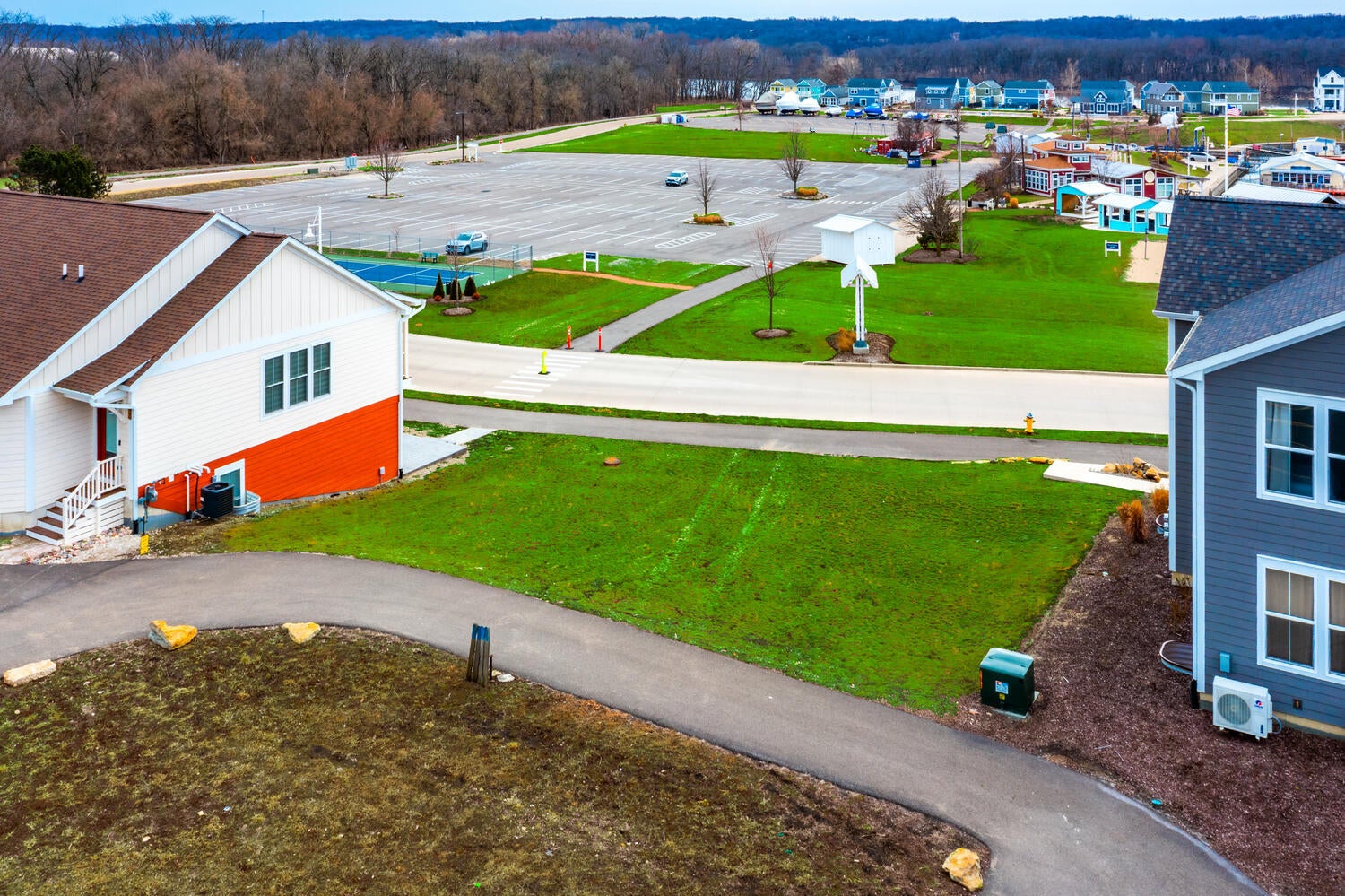 100 Great Loop Dr., #44