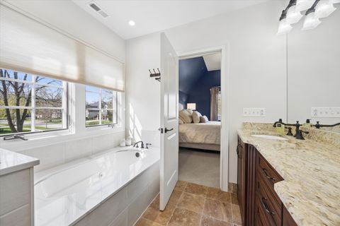 Tiny photo for Hinsdale, IL 60521 (MLS # 12607085)
