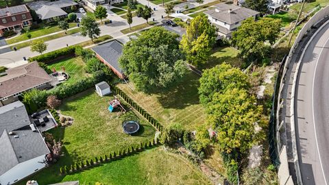 Tiny photo for 675 S Edgewood Avenue, Elmhurst, IL 60126 (MLS # 12499847)