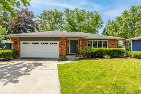 1447 Hillcrest Road Downers Grove IL 60516