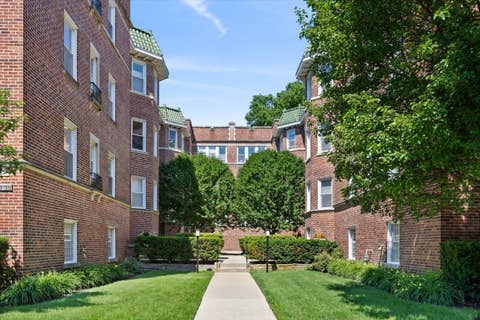 Photo of 1226 Elmwood Avenue #1W, Evanston, IL 60202 (MLS # 12693531)