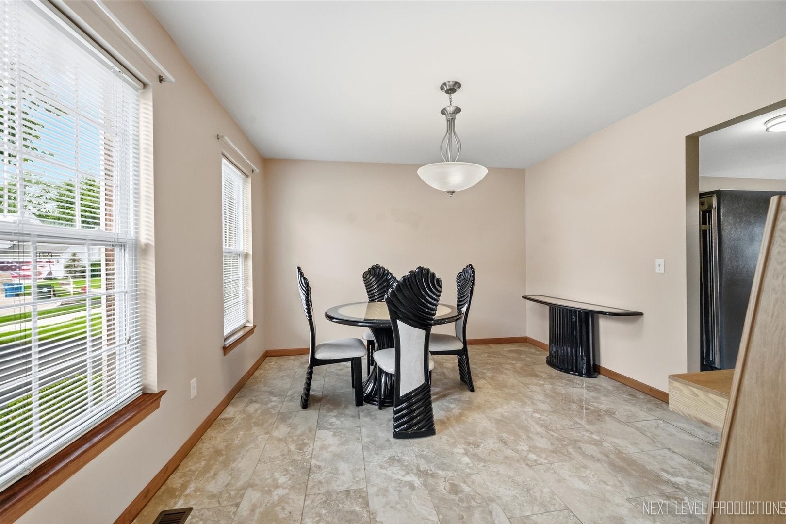 2513 Briarwood Court