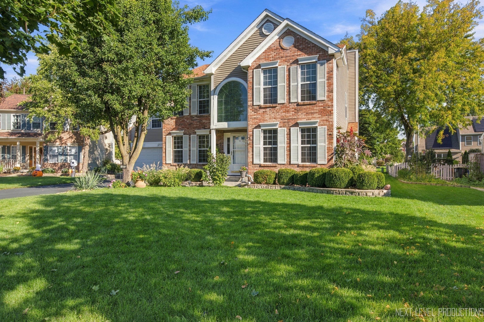 2513 Briarwood Court