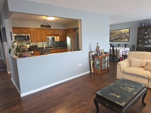 Tiny photo for 8815 W Golf Road #3A, Niles, IL 60714 (MLS # 12608853)
