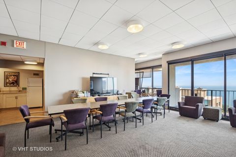 Tiny photo for 3150 N Sheridan Road #25D, Chicago, IL 60657 (MLS # 12516709)