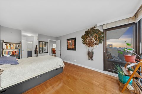 Tiny photo for 3150 N Sheridan Road #25D, Chicago, IL 60657 (MLS # 12516709)