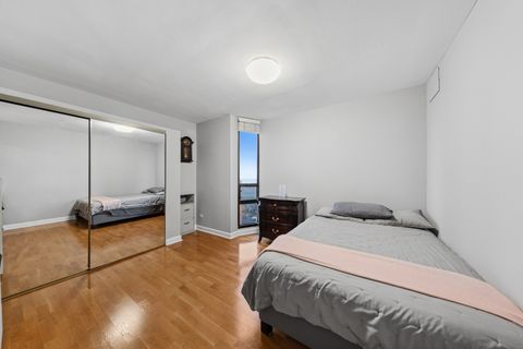 Tiny photo for 3150 N Sheridan Road #25D, Chicago, IL 60657 (MLS # 12516709)