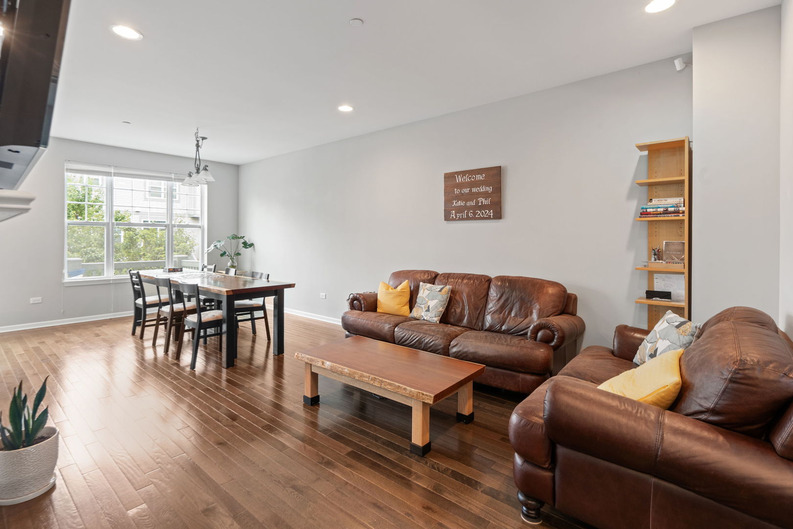 18 E Heritage Court