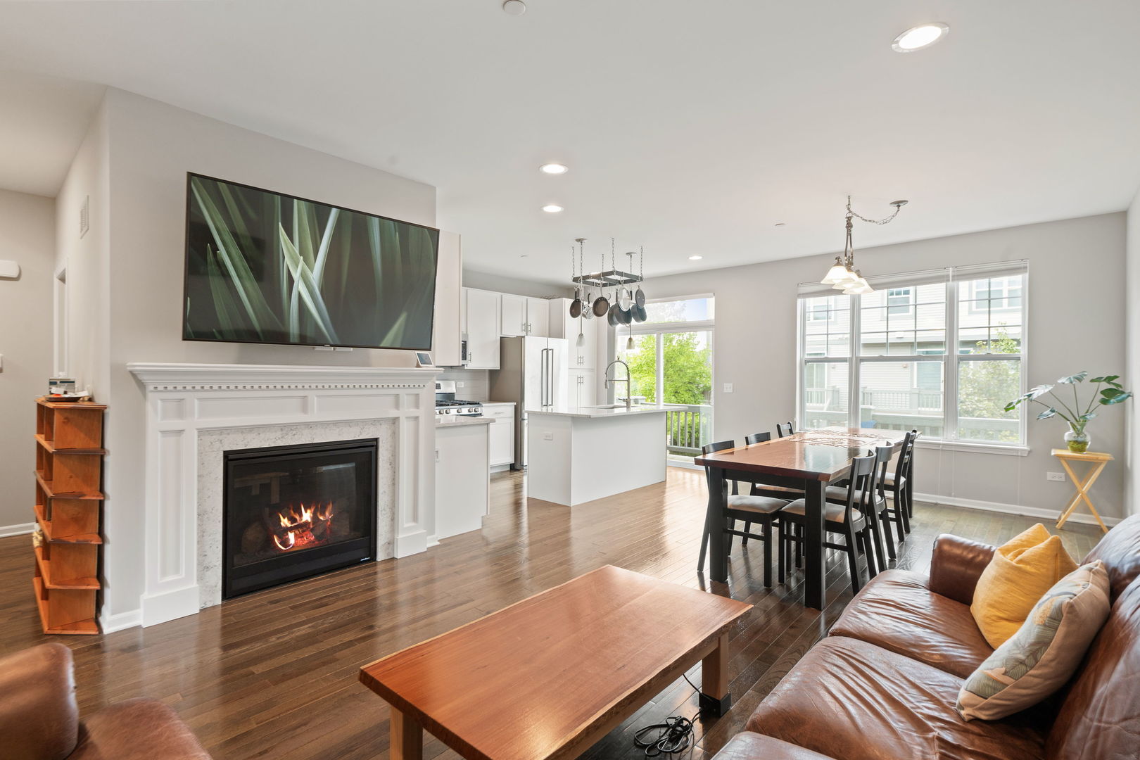 18 E Heritage Court
