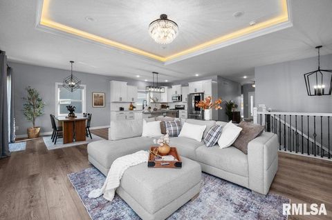 Tiny photo for 3880 DECKARD Drive, Bettendorf, IA 52722 (MLS # QC4269133)