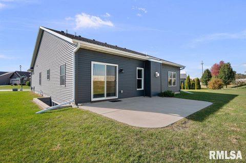 Tiny photo for 3880 DECKARD Drive, Bettendorf, IA 52722 (MLS # QC4269133)