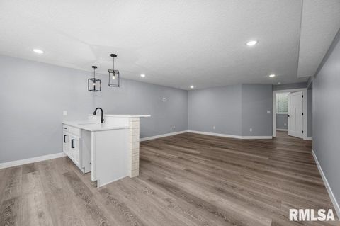 Tiny photo for 3880 DECKARD Drive, Bettendorf, IA 52722 (MLS # QC4269133)