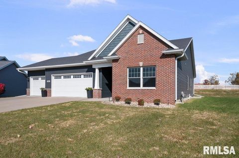 Tiny photo for 3880 DECKARD Drive, Bettendorf, IA 52722 (MLS # QC4269133)