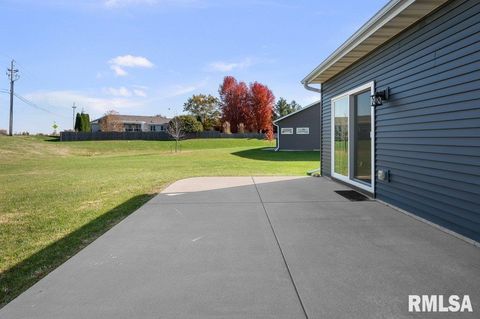 Tiny photo for 3880 DECKARD Drive, Bettendorf, IA 52722 (MLS # QC4269133)