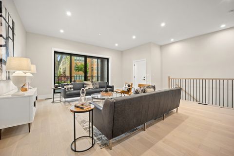 Tiny photo for 4347 N Richmond Avenue #1S, Chicago, IL 60618 (MLS # 12332206)