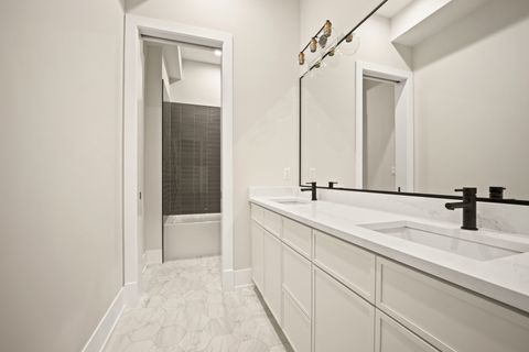 Tiny photo for 4347 N Richmond Avenue #1S, Chicago, IL 60618 (MLS # 12332206)