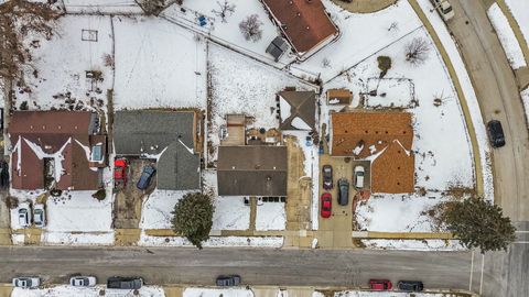 Tiny photo for 45 Cambridge Lane, Glendale Heights, IL 60139 (MLS # 12566910)