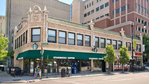 2525 N Clark Street D Chicago IL 60614