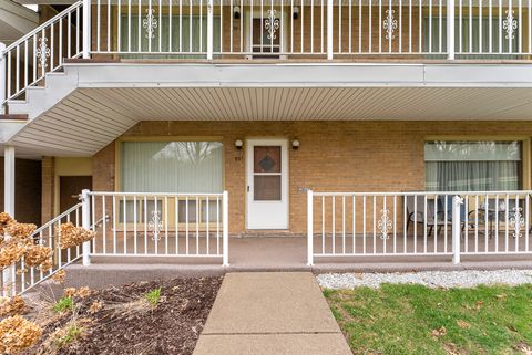 Tiny photo for 1104 Kimberly Road #901, Bettendorf, IA 52722 (MLS # 12604017)