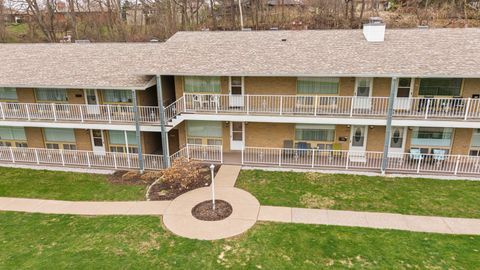 Tiny photo for 1104 Kimberly Road #901, Bettendorf, IA 52722 (MLS # 12604017)