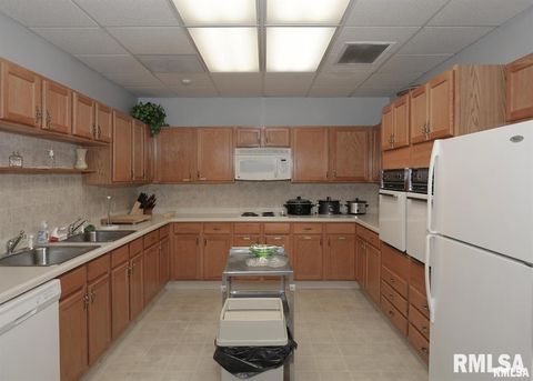 Tiny photo for 1104 Kimberly Road #901, Bettendorf, IA 52722 (MLS # 12604017)