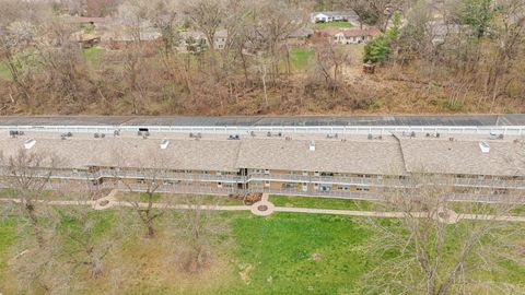 Tiny photo for 1104 Kimberly Road #901, Bettendorf, IA 52722 (MLS # 12604017)