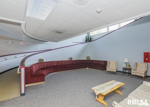 Tiny photo for 1104 Kimberly Road #901, Bettendorf, IA 52722 (MLS # 12604017)