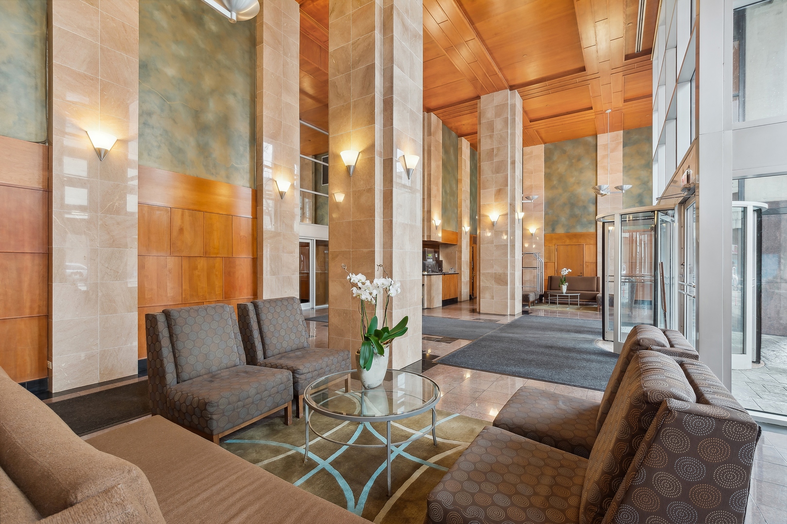 1122 N Clark Street 904