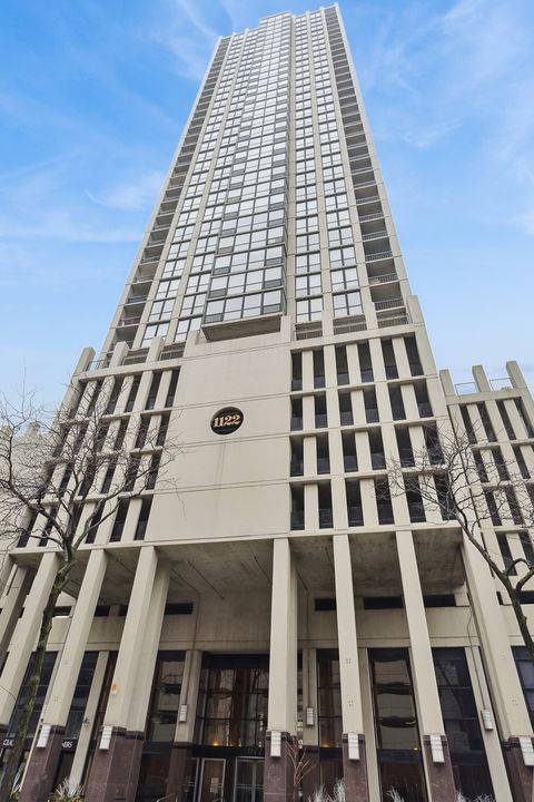 1122 N Clark Street 904 Chicago IL 60610