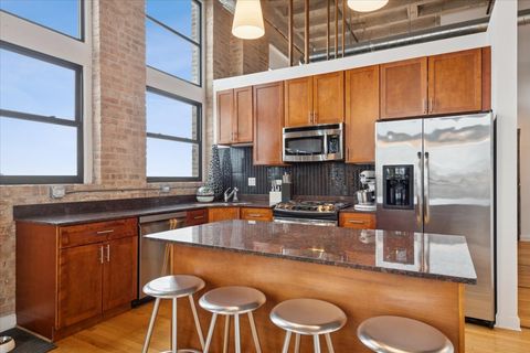 Tiny photo for 2545 S Dearborn Street #606, Chicago, IL 60616 (MLS # 12564172)