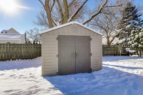 Tiny photo for 218 N School Street, Mount Prospect, IL 60056 (MLS # 12550363)