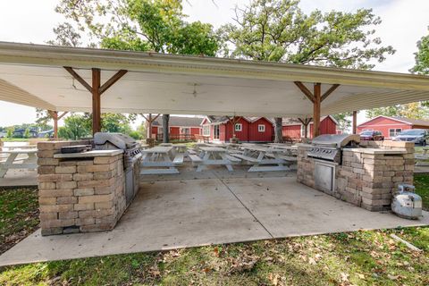 Tiny photo for 6 Secretariat Court, Grayslake, IL 60030 (MLS # 12473316)