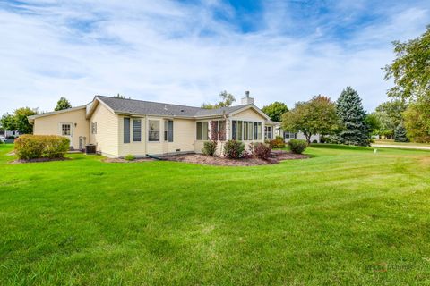 Tiny photo for 6 Secretariat Court, Grayslake, IL 60030 (MLS # 12473316)