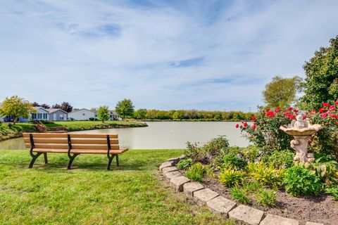 Tiny photo for 6 Secretariat Court, Grayslake, IL 60030 (MLS # 12473316)