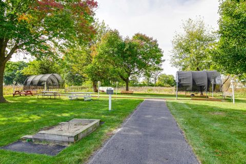 Tiny photo for 6 Secretariat Court, Grayslake, IL 60030 (MLS # 12473316)