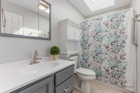 Tiny photo for 6 Secretariat Court, Grayslake, IL 60030 (MLS # 12473316)