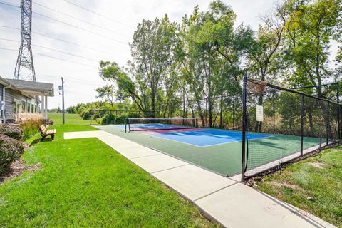 Tiny photo for 6 Secretariat Court, Grayslake, IL 60030 (MLS # 12473316)