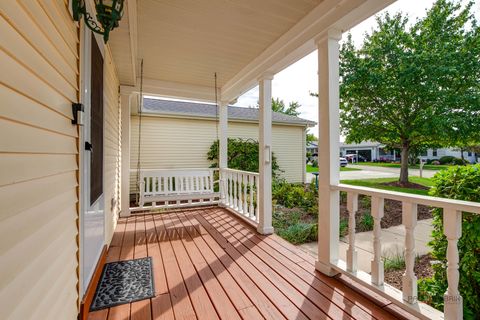 Tiny photo for 6 Secretariat Court, Grayslake, IL 60030 (MLS # 12473316)