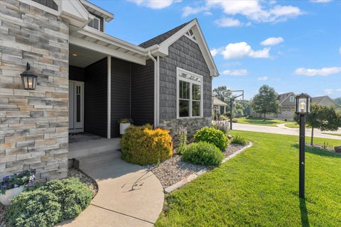 Tiny photo for 1114 Ashford Court, Mahomet, IL 61853 (MLS # 12704662)