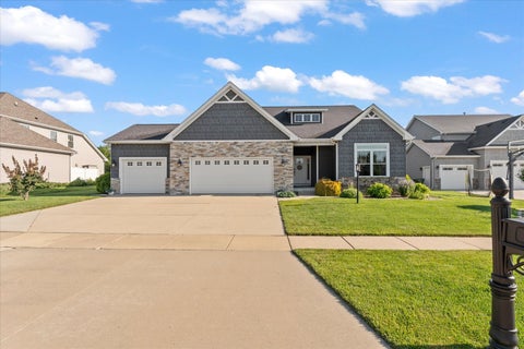 Tiny photo for 1114 Ashford Court, Mahomet, IL 61853 (MLS # 12704662)