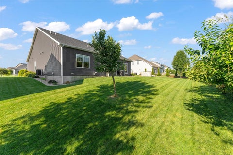 Tiny photo for 1114 Ashford Court, Mahomet, IL 61853 (MLS # 12704662)