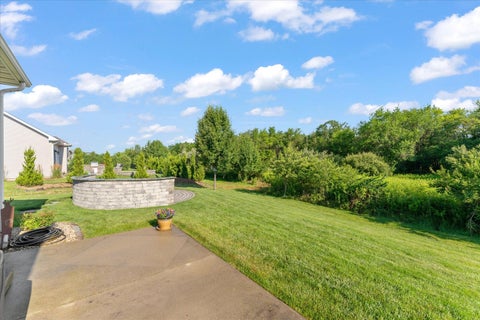 Tiny photo for 1114 Ashford Court, Mahomet, IL 61853 (MLS # 12704662)