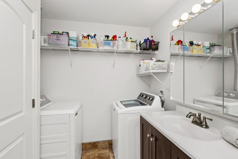 Tiny photo for 435 Elm Street #4G, Deerfield, IL 60015 (MLS # 12492039)