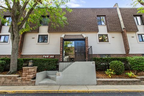 Photo of 435 Elm Street #4G, Deerfield, IL 60015 (MLS # 12492039)