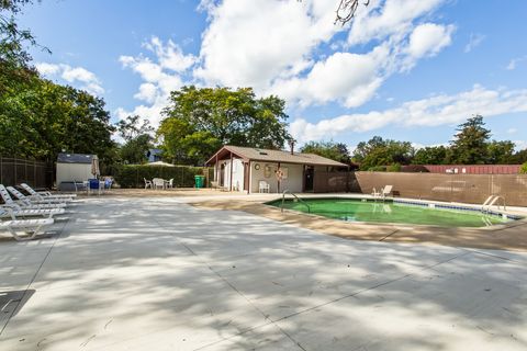 Tiny photo for 435 Elm Street #4G, Deerfield, IL 60015 (MLS # 12492039)