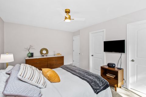 Tiny photo for 435 Elm Street #4G, Deerfield, IL 60015 (MLS # 12492039)