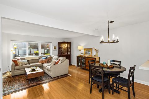 Tiny photo for 435 Elm Street #4G, Deerfield, IL 60015 (MLS # 12492039)