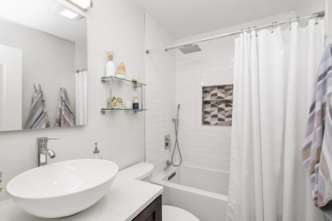 Tiny photo for 435 Elm Street #4G, Deerfield, IL 60015 (MLS # 12492039)