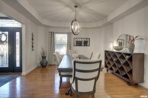 Tiny photo for 1532 Winsor Drive, Quincy, IL 62305 (MLS # QC4268321)