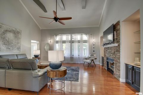 Tiny photo for 1532 Winsor Drive, Quincy, IL 62305 (MLS # QC4268321)